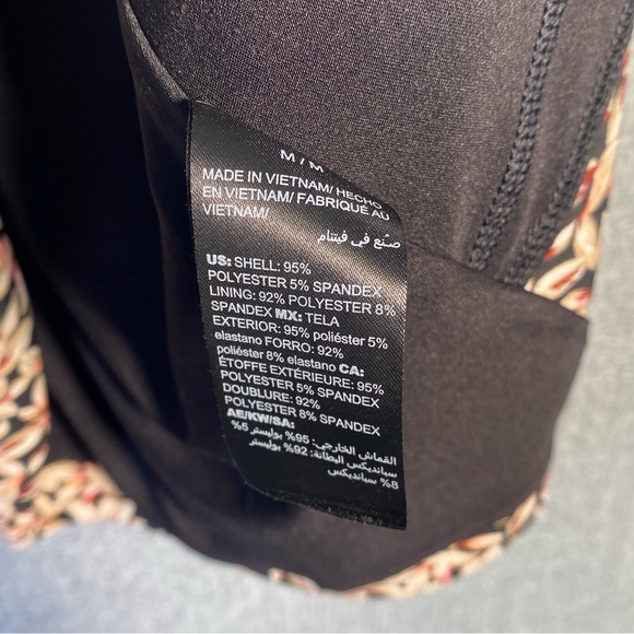 WHBM Medium White House Black Market Floral Keyhole Metal Accent Sleeveless Tank - Picture 6 of 7